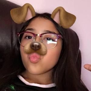 Meet your Posher, Naomi